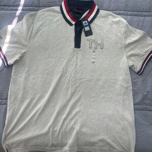 Men’s brand new Tommy Hilfiger polo style shirt sz XL